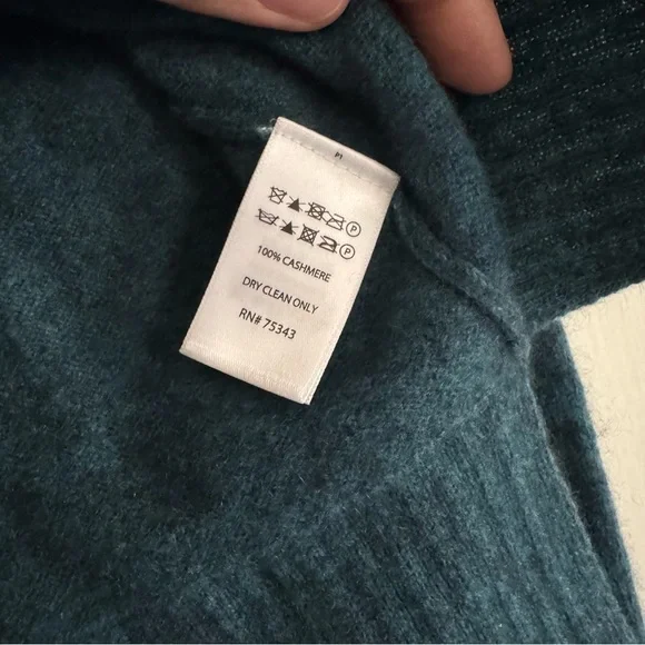 100% cashmere Rachel Zoe Sweater - Picture 3 of 6